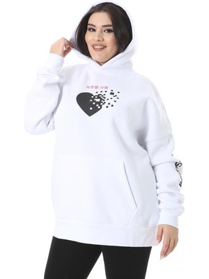 Kadın Büyük Beden Beyaz Polar Içi Şardonlu Baskı ve Kapşon Detaylı Sweatshirt 65N38623