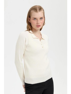 Nazen Giyim POLO YAKA DİKİŞSİZ KEMİK KADIN KAZAK 24182-PY-2K5