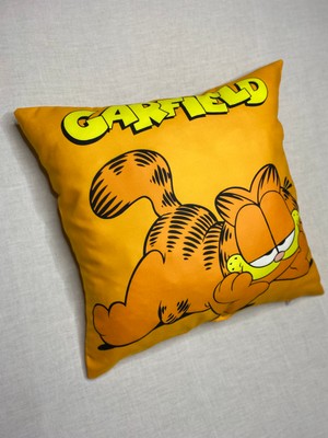 Garfield Desenli Dijital Baskılı Dekoratif Kırlent Kılıfı ve Yastık