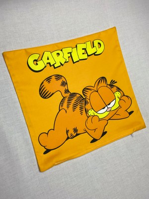 Garfield Desenli Dijital Baskılı Dekoratif Kırlent Kılıfı ve Yastık