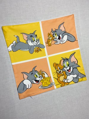 Yaya Design Co Tom Ve Jerry Desenli Dijital Baskılı Kırlent Kılıfı ve Yastık