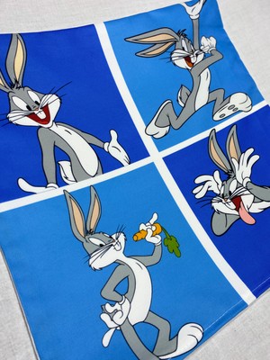 Bugs Bunny Desenli Dijital Baskılı Dekoratif Kırlent Kılıfı ve Yastık