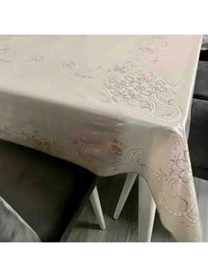 Dantel Görünümlü Dikdörtgen Pvc Muşamba Örtüsü