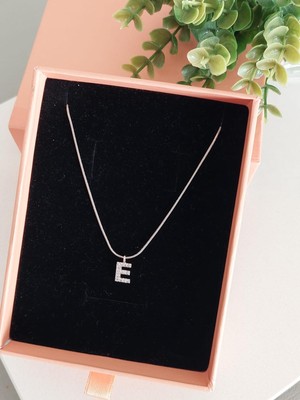 Lucky Accessories Çelik Silver Rodyum Kaplama Harf Kolye E Harfi
