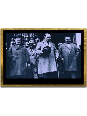 Marsilyan Yapay Zeka ile Yenilenmiş Atatürk Fotoğrafları Siyah Beyaz Cam Tablo, 3D Dekoratif Baskı 120