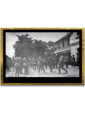 Marsilyan Yapay Zeka ile Yenilenmiş Atatürk Fotoğrafları Siyah Beyaz Cam Tablo, 3D Dekoratif Baskı 125