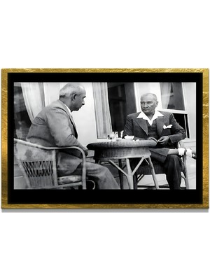 Marsilyan Yapay Zeka ile Yenilenmiş Atatürk Fotoğrafları Siyah Beyaz Cam Tablo, 3D Dekoratif Baskı 529