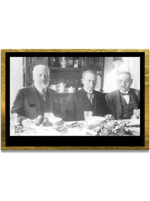 Marsilyan Yapay Zeka ile Yenilenmiş Atatürk Fotoğrafları Siyah Beyaz Cam Tablo, 3D Dekoratif Baskı 259