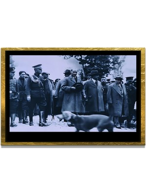 Marsilyan Yapay Zeka ile Yenilenmiş Atatürk Fotoğrafları Siyah Beyaz Cam Tablo, 3D Dekoratif Baskı 338