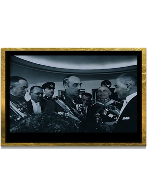Marsilyan Yapay Zeka ile Yenilenmiş Atatürk Fotoğrafları Siyah Beyaz Cam Tablo, 3D Dekoratif Baskı 140