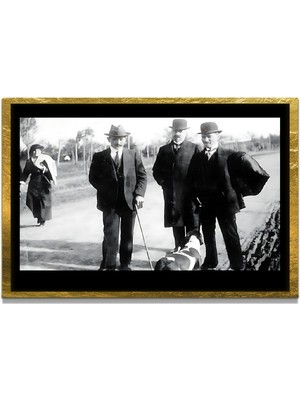 Marsilyan Yapay Zeka ile Yenilenmiş Atatürk Fotoğrafları Siyah Beyaz Cam Tablo, 3D Dekoratif Baskı 409