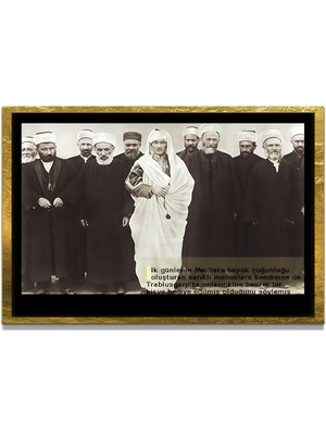 Marsilyan Yapay Zeka ile Yenilenmiş Atatürk Fotoğrafları Siyah Beyaz Cam Tablo, 3D Dekoratif Baskı 690