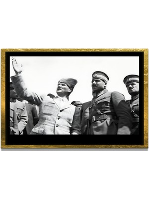 Marsilyan Yapay Zeka ile Yenilenmiş Atatürk Fotoğrafları Siyah Beyaz Cam Tablo, 3D Dekoratif Baskı 127