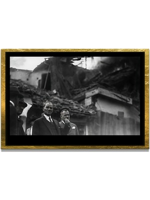 Marsilyan Yapay Zeka ile Yenilenmiş Atatürk Fotoğrafları Siyah Beyaz Cam Tablo, 3D Dekoratif Baskı 11