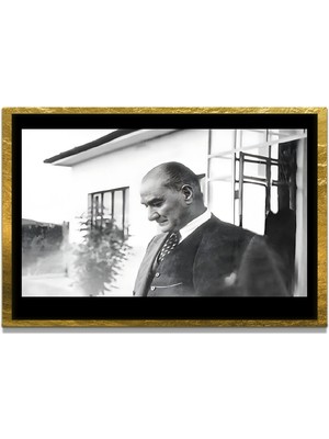 Marsilyan Yapay Zeka ile Yenilenmiş Atatürk Fotoğrafları Siyah Beyaz Cam Tablo, 3D Dekoratif Baskı 195