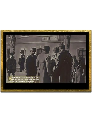 Marsilyan Yapay Zeka ile Yenilenmiş Atatürk Fotoğrafları Siyah Beyaz Cam Tablo, 3D Dekoratif Baskı 736