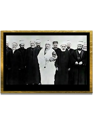 Marsilyan Yapay Zeka ile Yenilenmiş Atatürk Fotoğrafları Siyah Beyaz Cam Tablo, 3D Dekoratif Baskı 633