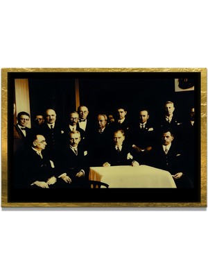 Marsilyan Yapay Zeka ile Yenilenmiş Atatürk Fotoğrafları Siyah Beyaz Cam Tablo, 3D Dekoratif Baskı 244