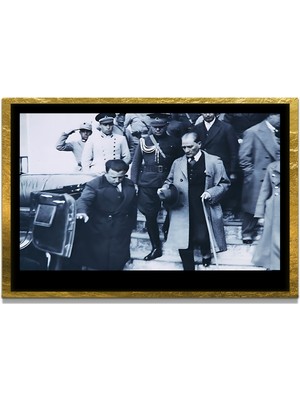 Marsilyan Yapay Zeka ile Yenilenmiş Atatürk Fotoğrafları Siyah Beyaz Cam Tablo, 3D Dekoratif Baskı 352