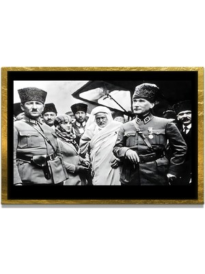 Marsilyan Yapay Zeka ile Yenilenmiş Atatürk Fotoğrafları Siyah Beyaz Cam Tablo, 3D Dekoratif Baskı 213