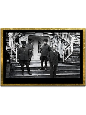 Marsilyan Yapay Zeka ile Yenilenmiş Atatürk Fotoğrafları Siyah Beyaz Cam Tablo, 3D Dekoratif Baskı 723