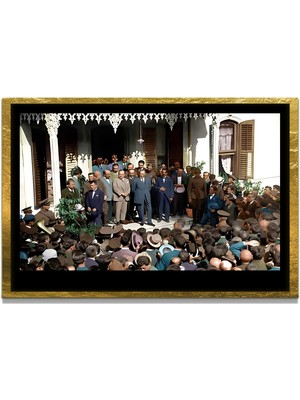 Marsilyan Yapay Zeka ile Yenilenmiş Atatürk Fotoğrafları Siyah Beyaz Cam Tablo, 3D Dekoratif Baskı 486