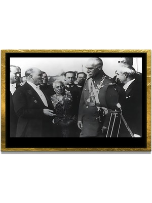 Marsilyan Yapay Zeka ile Yenilenmiş Atatürk Fotoğrafları Siyah Beyaz Cam Tablo, 3D Dekoratif Baskı 653