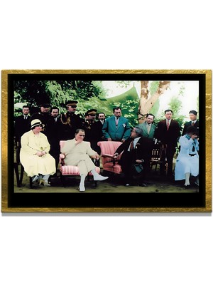 Marsilyan Yapay Zeka ile Yenilenmiş Atatürk Fotoğrafları Siyah Beyaz Cam Tablo, 3D Dekoratif Baskı 460