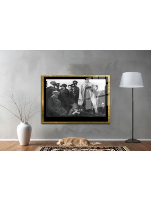 Xpetrana Yapay Zeka ile Yenilenmiş Atatürk Fotoğrafları Siyah Beyaz Cam Tablo, 3D Dekoratif Baskı 79