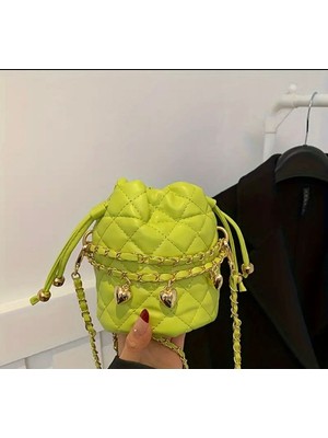 Kadın Zincir Detaylı Deri Mini Çanta