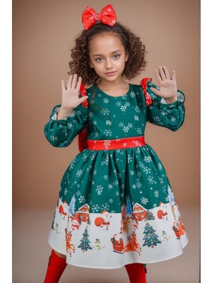 Kız Çocuk Omuzları Fırfırlı Geyik ve Kar Tanesi Baskılı Yeşil Noel Elbise