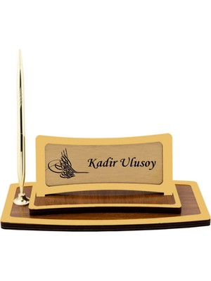 Kişiye Özel Osmanlı Tuğra Tasarımlı Kalemli Ahşap Masa Isimliği