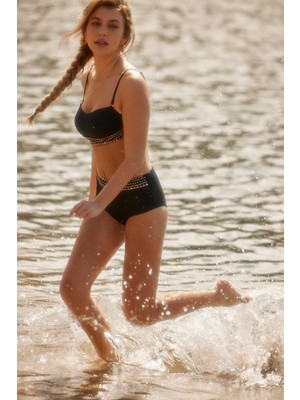 Penti Lennox Taş Detaylı Straplez Siyah Bikini Üstü - Gamze Erçel Koleksiyonu