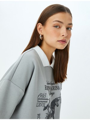 Koton Polo Yaka Slogan Baskılı Şardonlu Oversize Sweatshirt