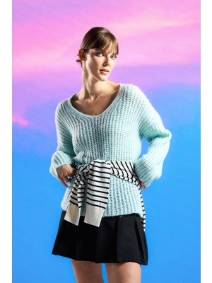 Mint V Yaka Triko Kazak