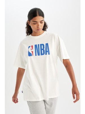 DeFactoFit NBA Wordmark Oversize Geniş Kalıp Bisiklet Yaka Kısa Kollu Tişört T5506AZ24AU