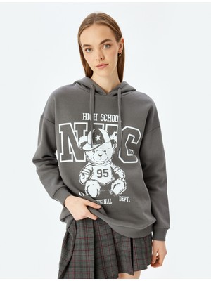 Koton Kolej Baskılı Kapüşonlu Uzun Kollu Sweatshirt