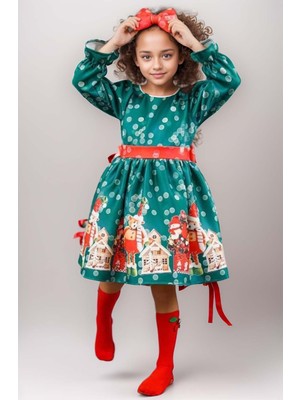 Kız Çocuk Üzeri Ev ve Ayıcık Desenli Beli Şerit Üzeri Puantiyeli Yeşil Noel Elbise