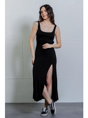 Sırt Dekolteli Yırtmaçlı Viskon Midi Elbise