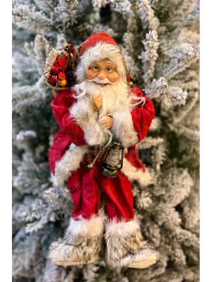 Mediterian Yılbaşı dekoru, 45 cm oturabilen Noel Baba, kırmızı kürk, gaz lambası, hediye dolu, yeşil