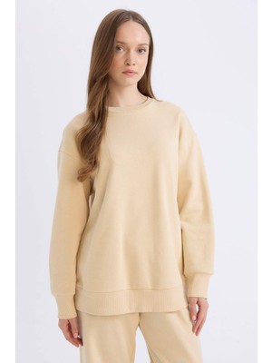 DeFacto Relax Fit Bisiklet Yaka İçi Yumuşak Tüylü Kalın Sweatshirt Tunik E4978AX24WN