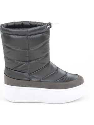 Mrt 181 Kadın Kar Botu