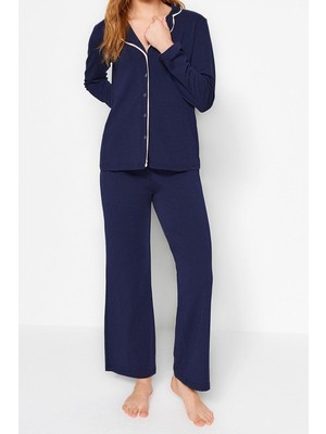 Kadın Moda Gömlek Yaka Boru Paça Uzun Kol Lacivert Pamuklu Biyeli Gömlek-Pantolon Örme Pijama Takımı