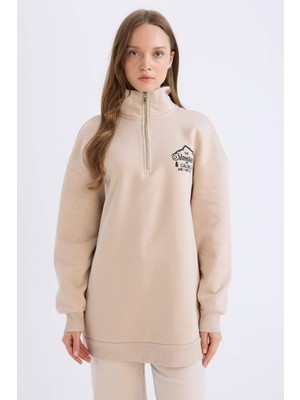 DeFacto Relax Fit Yarım Fermuarlı Dik Yaka Baskılı İçi Yumuşak Tüylü Kalın Sweatshirt Tunik E5402AX24WN