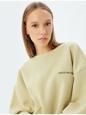 Koton Oversize Sweatshirt Arkası Baskılı Bisiklet Yaka Yıldız Işlemeli Şardonlu