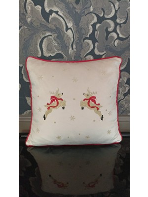Yılbaşı Krem Kadife Geyik Nakışlı Model Dekoratif Yastık /kırlent