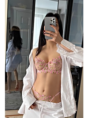 Fleur de Lingerie Prenses Çiçekli Dantel Detaylı Balenli Sütyen Külot Takımı