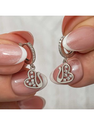 Gümüş Sallantılı Kuğu Kadın Küpe