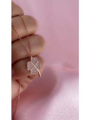 Neva Jewelry Dört Yapraklı Yonca Kolye