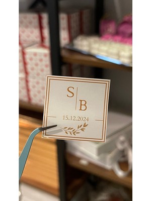 Butik Sosyetik Söz,kına,nişan,düğün Gold Renk Çikolata Etiketi 3,8x3,8 cm 54 Adet